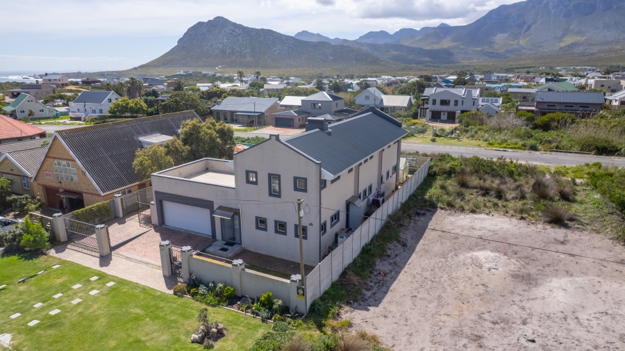 3 Bedroom Property for Sale in Pringle Bay Western Cape